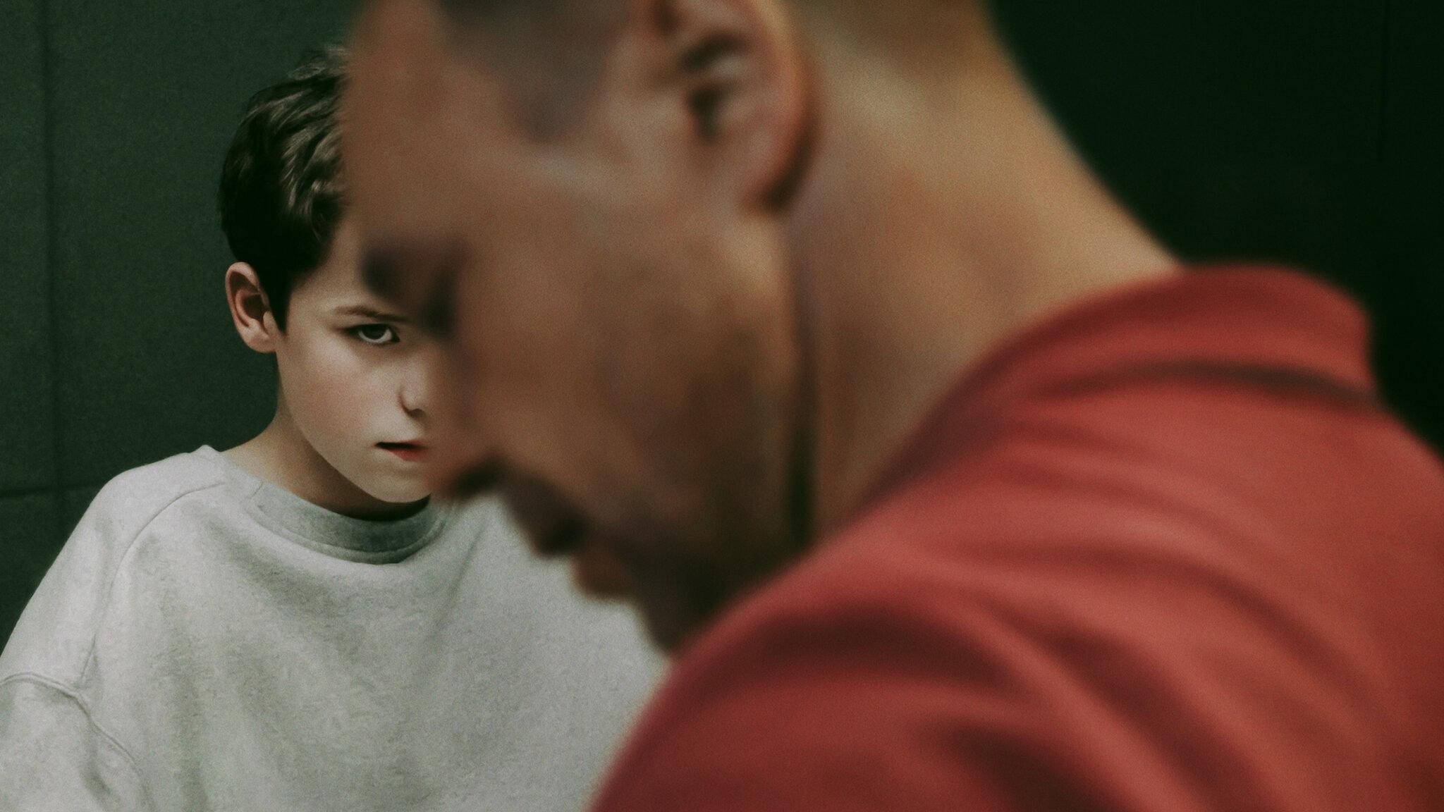 Adolescencia (2025), fotograma 1